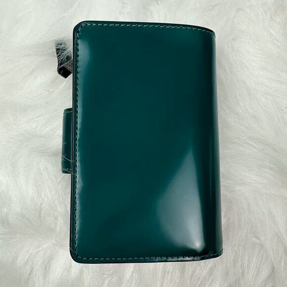 Coach Medium Corner Zip Wallet In Leather/Emerald Green CW526 NWT - Picture 2 of 5